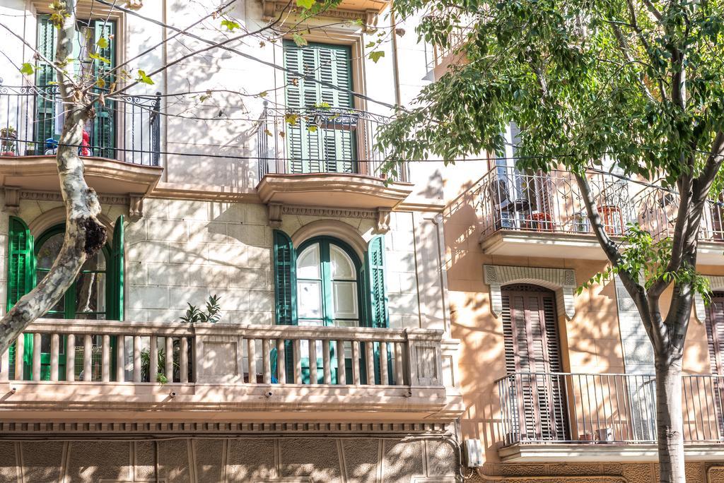 Hostel Turistic Castell Barcellona Esterno foto