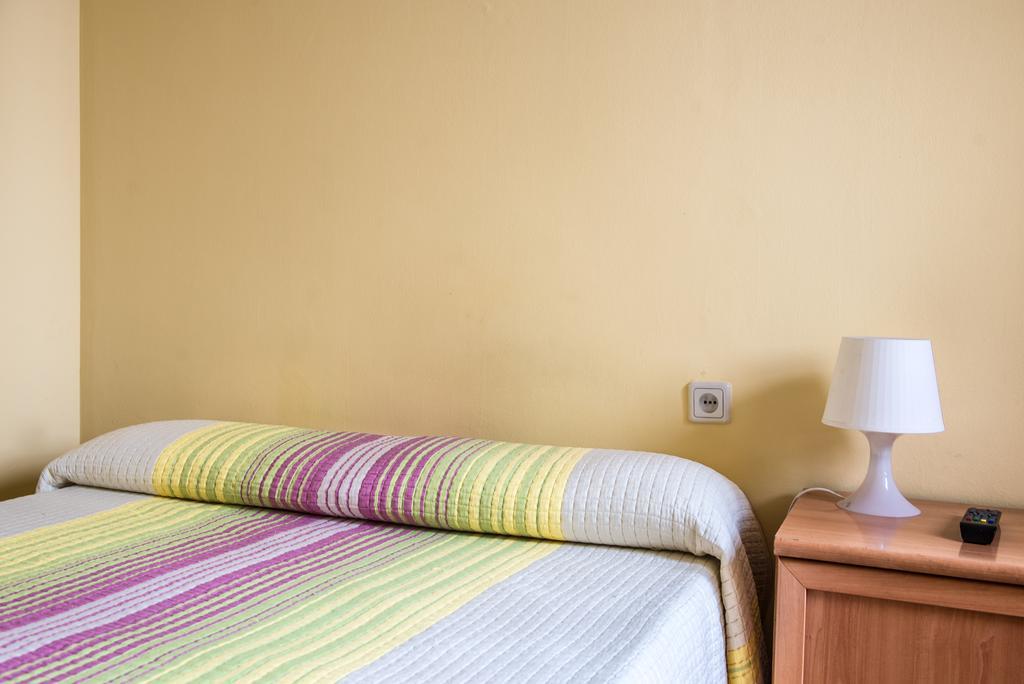 Hostel Turistic Castell Barcellona Esterno foto